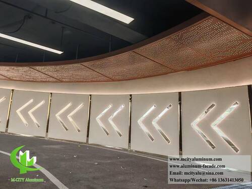 Últimas soluciones de la empresa sobre Innovadora fachada de aluminio perforado con retroiluminación para un proyecto de estacionamiento subterráneo moderno