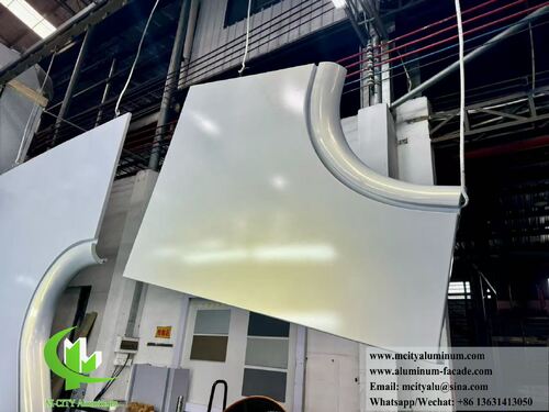 últimas noticias de la empresa sobre Tendencias de fachada arquitectónica para 2026: ¿Por qué el panel sólido de aluminio es la mejor opción para cortinas modernas?