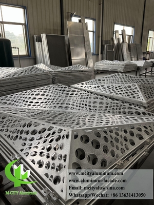 Sistema de fachada de chapa de aluminio con forma 3D revestimiento metálico perforado