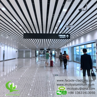 Techo de azulejos de aluminio para interiores y exteriores con revestimiento en polvo blanco a prueba de fuego