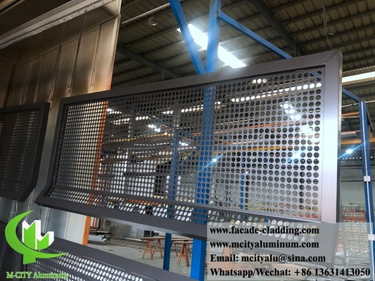 Fabrica de aluminio de fachadas metálicas perforadas de revestimiento metálico duradero en Guangzhou