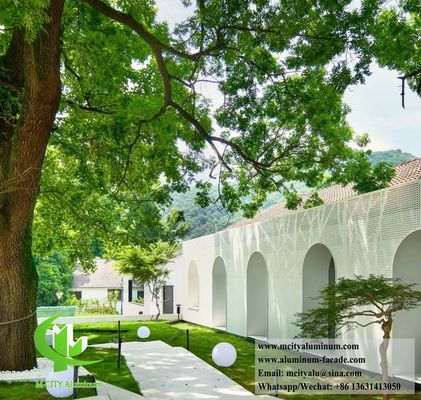 Buen precio Pantallas para fachadas con revestimiento de chapa de metal de aluminio perforado en línea
