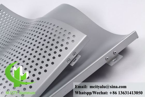 Buen precio Revestimiento de pared de aluminio perforado con recubrimiento en polvo con diseño cortado con láser y colores RAL personalizables para fachada y techo en línea