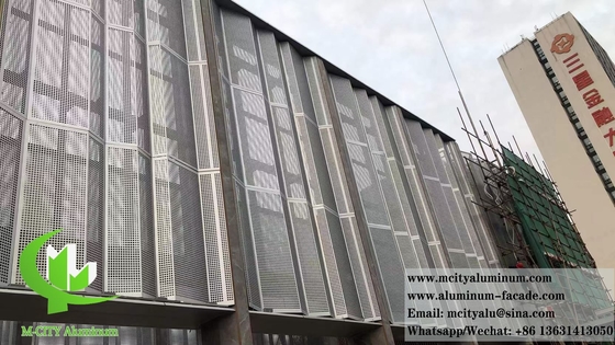 Revestimiento de metal CNC de aluminio con láminas perforadas de malla metálica para decoración de fachadas