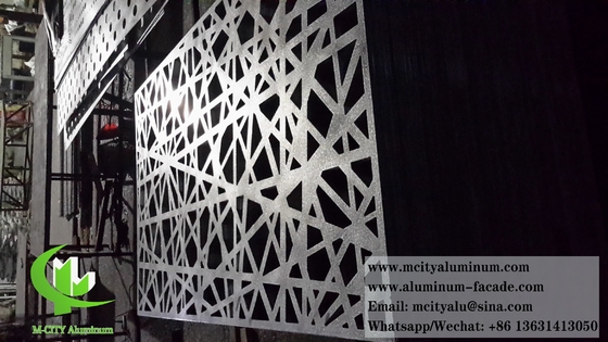 Paneles metálicos perforados de chapa de aluminio para decoración de revestimientos de paredes de concreto