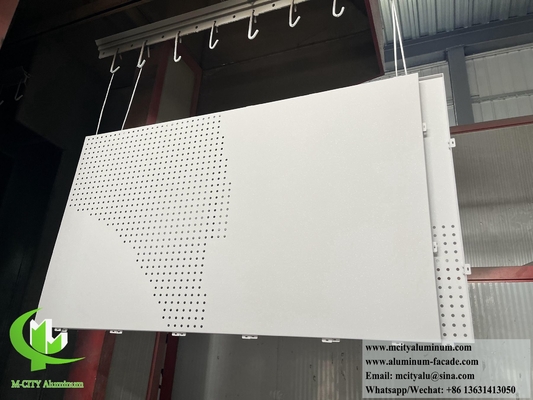 Escenas de aluminio perforadas para revestimiento de paredes de edificios con luz LED