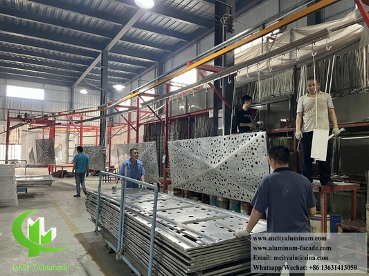 Sistema de fachada de chapa de aluminio con forma 3D revestimiento metálico perforado