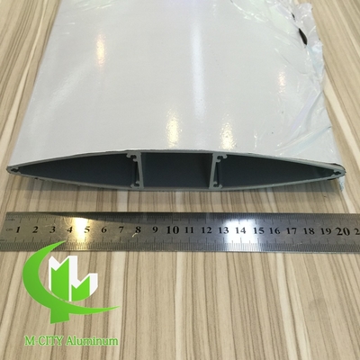 Profile de persiana de aluminio extrudido persiana aerodinámica pvdf con acabado gris