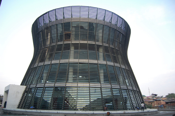 Proveedor de persianas de aluminio en China con acabado ovalado de forma de polvo revestido de sistema de aerorroles de 300 mm de ancho color de grano de madera