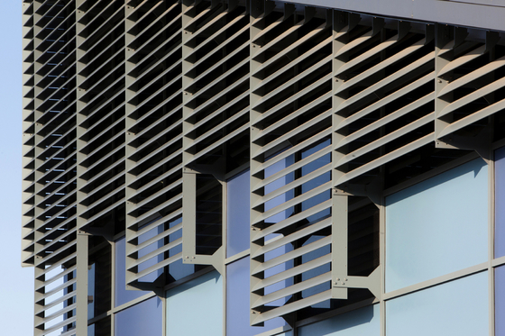 150 mm de sombreado solar persiana solar fija arquitectónica de perfil aerodinámico persiana de aluminio para sombreado de ventana