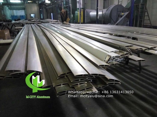 Anodizado persiana horizontal vertical de perfil de aluminio con forma ovalada para pared cortina de fachada