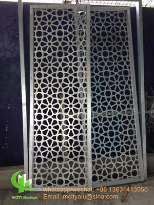 Pantalla para ventanas exteriores Panel perforado de aluminio para paneles de pared con chapa de metal de 3 mm con patrón de sujeción redonda