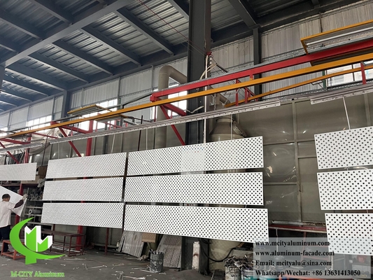 Revestimiento metálico de lámina de aluminio perforada para techos o fachadas recubierto en polvo
