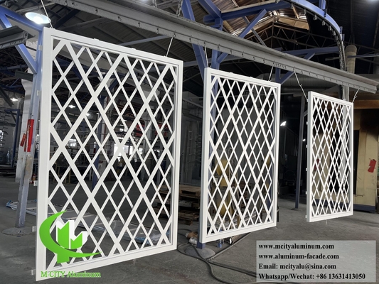 Panel de aluminio de pantalla metálica cortada por láser con patrón perforado