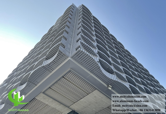 Revestimiento metálico de aluminio perforado a medida para la decoración de fachadas de paredes