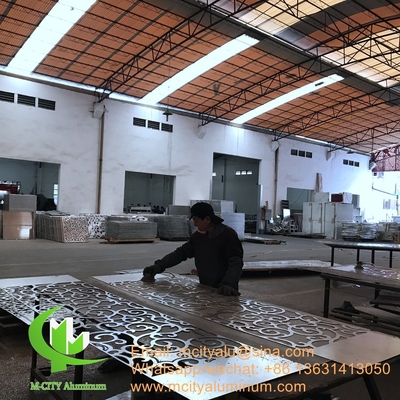 revestimiento de columnas de aluminio revestimiento de fachada de metal hoja de flexión de 2,5 mm de espesor para la decoración de la fachada posterior