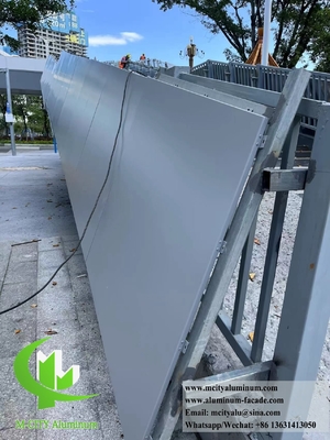 Pantallas de aluminio para la decoración exterior del tren PVDF
