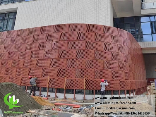 Panel de revestimiento de aluminio sólido con patrones de perforación