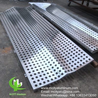 color dorado Revestimiento de fachada perforado de aluminio metálico para revestimiento exterior de fachada