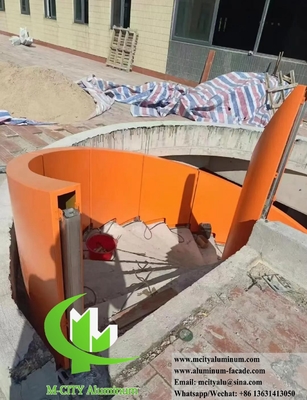 El revestimiento de fachadas de aluminio es la solución definitiva para edificios exteriores de alto rendimiento y atractivo