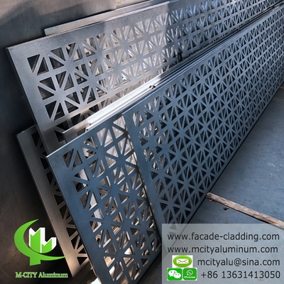 Hojas de aluminio perforadas para revestimiento de paredes de cortinas metálicas
