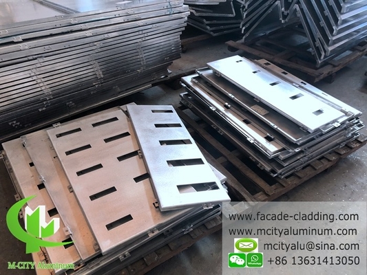 Panel sólido de fachada de aluminio para la pared de cortina en polvo revestido de color gris de 3 mm de espesor