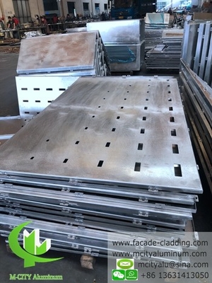 Panel sólido de fachada de aluminio para la pared de cortina en polvo revestido de color gris de 3 mm de espesor