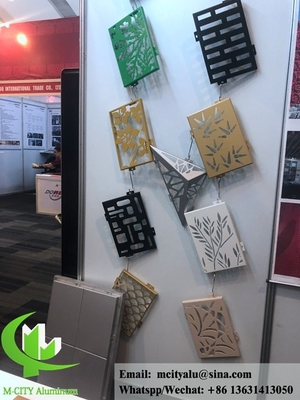 Panel de aluminio metálico dejar forma para revestimiento de edificios con color dorado