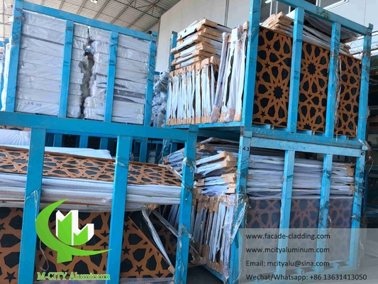 Paneles de pared metálicos para la mezquita Mashrabiya hojas de aluminio diseño árabe para el revestimiento de paredes sistema de fachada
