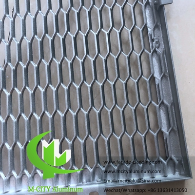 Perforación de la malla metálica de chapa de aluminio para fachadas del techo de la pared