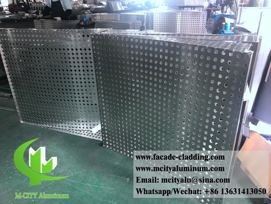 Sistema de fachada de paneles de aluminio de revestimiento de metal con revestimiento de PVDF