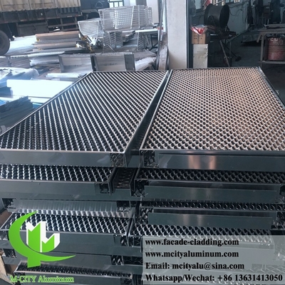 Hoja de metal perforada por CNC Revestimiento exterior de fachada de hojas de aluminio de 3 mm plegadas