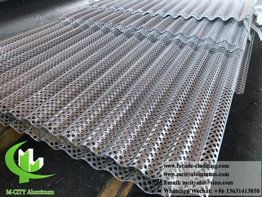 Paneles metálicos ondulados de lámina perforada de aluminio para fachadas de revestimiento de paredes