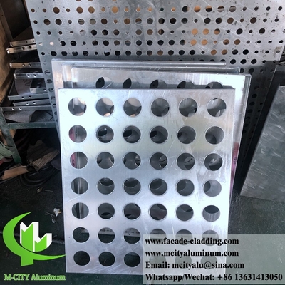 Pared cortina de paneles perforados de aluminio fluorocarbonado con revestimiento CNC para revestimiento de fachadas