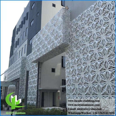 fachada metálica perforada revestimiento de aluminio en polvo recubierto de blanco 3 mm