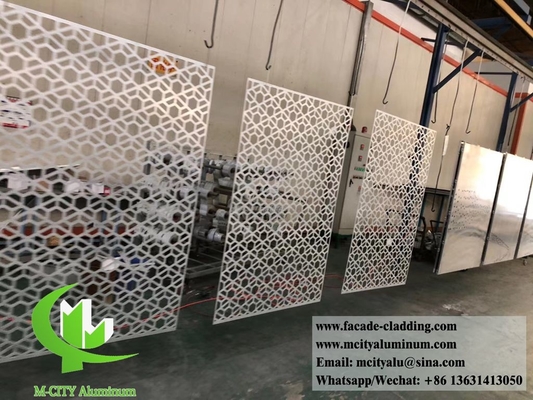 Pantalla decorativa tallada en CNC con patrones huecos de aluminio antióxido