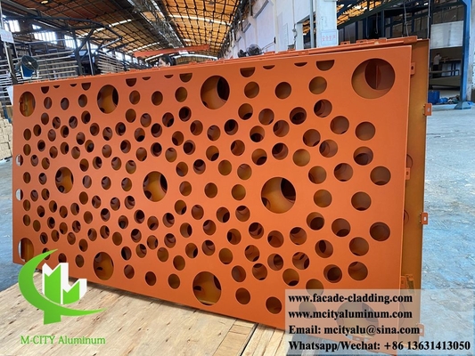Pantalla metálica externa con perforación de los agujeros redondos patrones de color naranja recubierto de polvo