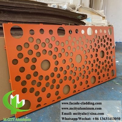 Pantalla metálica externa con perforación de los agujeros redondos patrones de color naranja recubierto de polvo