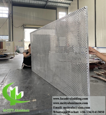 Panel de fachada metálica de pantalla de aluminio decorativo con diseño de corte por láser de patrón perforado