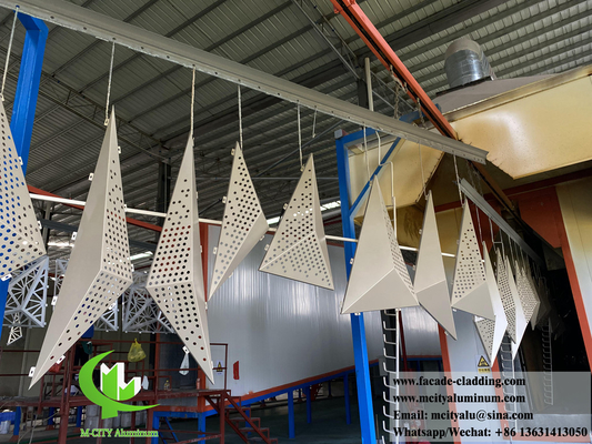 Panel de revestimiento metálico personalizado de hojas de aluminio patrones de perforación PVDF pintura