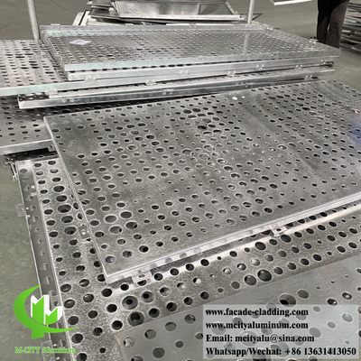 Hojas redondas de aluminio revestido de metal exterior con patrón de perforación pvdf revestido en polvo