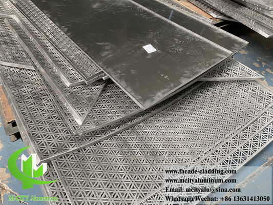 Revestimiento de aluminio arquitectónico PVDF Color dorado Pantalla metálica Finitura duradera Anti-óxido A prueba de fuego Clase 1