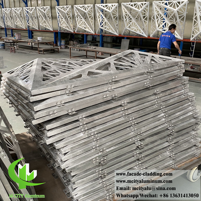 Sistema de fachada de revestimiento 3D de aluminio, material metálico, polvo antirruda, recubierto con un espesor de 3 mm