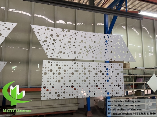 Revestimiento de aluminio de paneles perforados de chapa metálica para pantalla de privacidad/decoración de fachadas de paredes