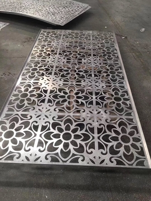 Revestimiento de paredes de metal arquitectónico Hoja de aluminio sólido con patrones para la decoración interior exterior de edificios