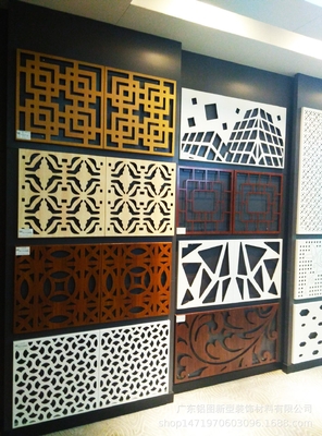 Revestimiento de paredes de metal arquitectónico Hoja de aluminio sólido con patrones para la decoración interior exterior de edificios