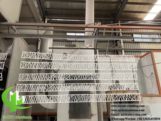 Las pantallas de metal cortadas por láser de color blanco recubierto en polvo para decoración de aire acondicionado