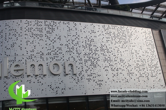 Pared exterior revestimiento de metal fachadas de aluminio diseño perforado PVDF Sliver color