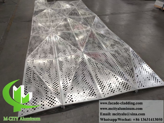 Panel de aluminio perforado con patrón de perforación para techo con iluminación LED