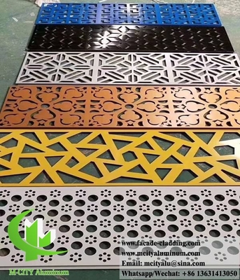 Revestimiento metálico para columnas Hoja de aluminio perforada PVDF Color dorado Para decoración de interiores